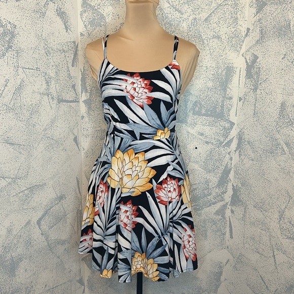 Forever 21 Tropical Bloom Flare Dress with Floral Print size S - Picture 1 of 8